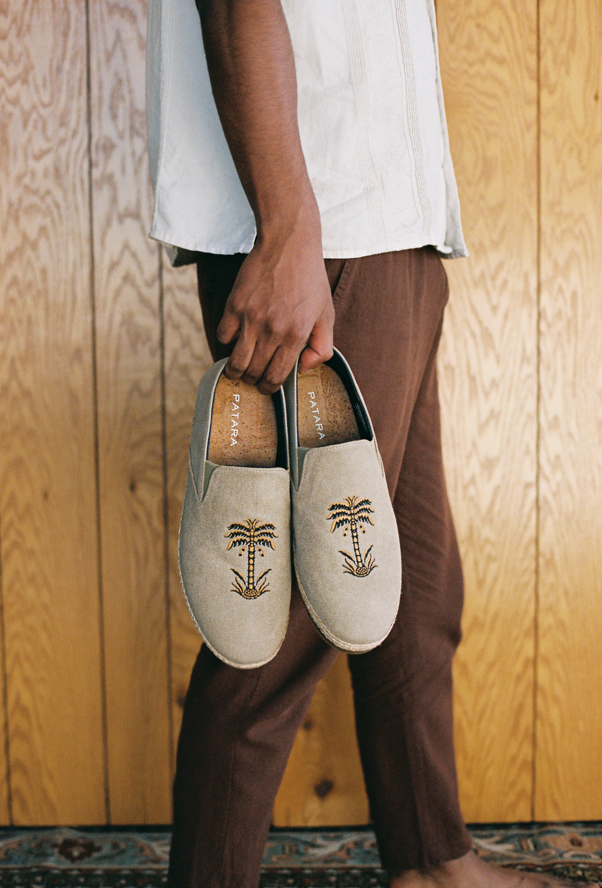 Tan Palm Seeker - Image 8