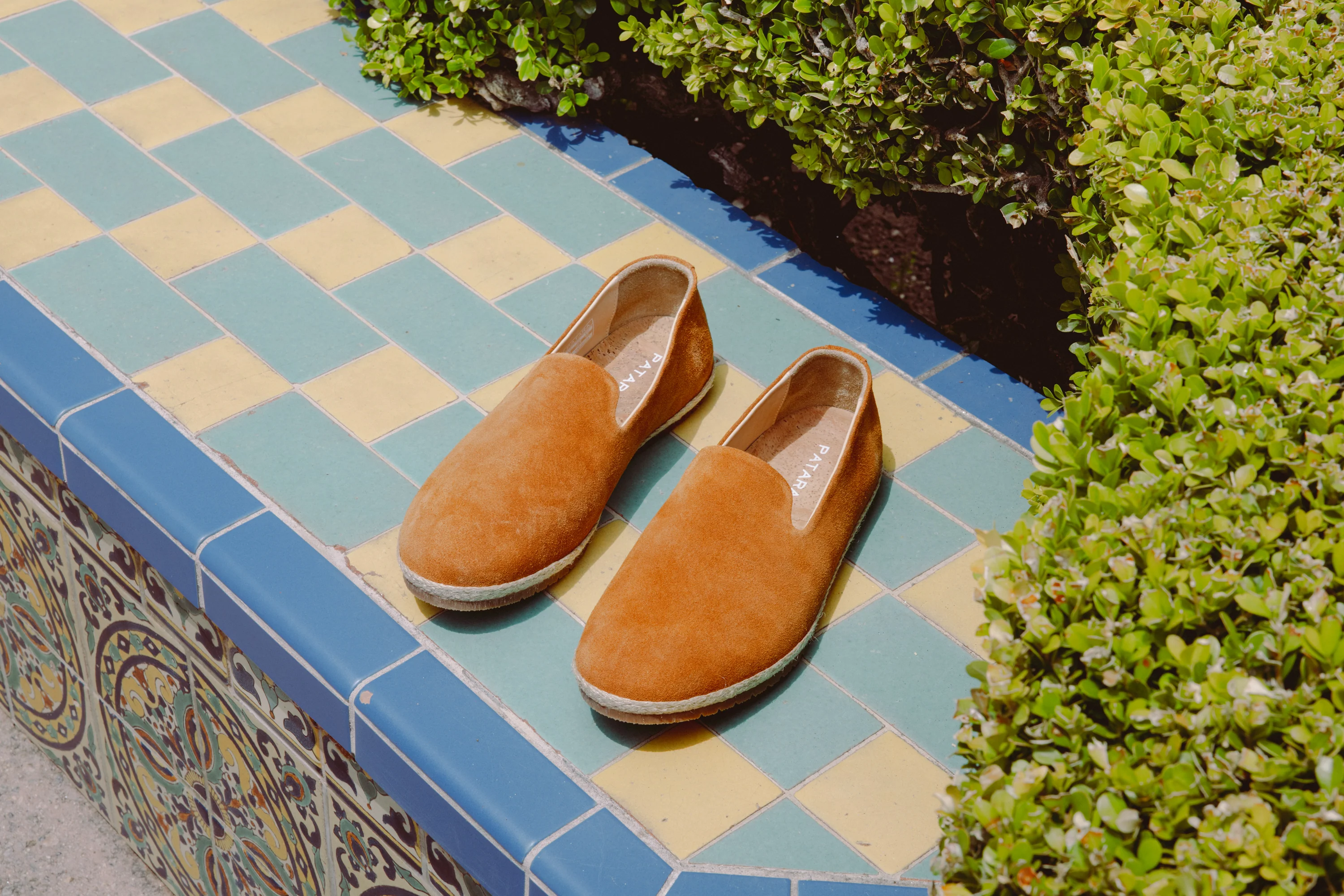 Terracotta Smoking Slipper - Image 2